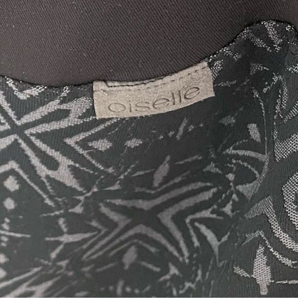 NEW Oiselle Kaliedo-go Black Jacquard Knit Athleisure Skirt Size 2      L6 - Picture 6 of 8